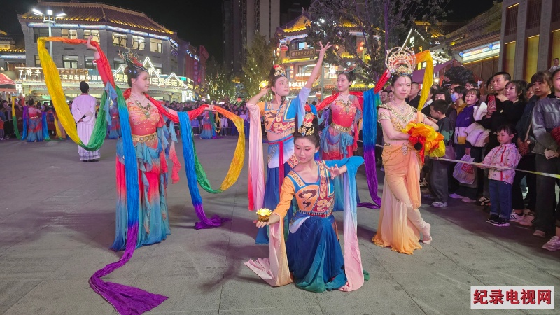 国庆假期 兰州老街举办“大漠丝路 梦回金城”沉浸式文化演艺