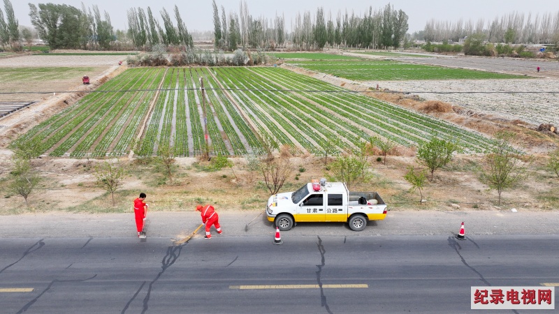 五一假期 坚守岗位守护道路安全畅通
