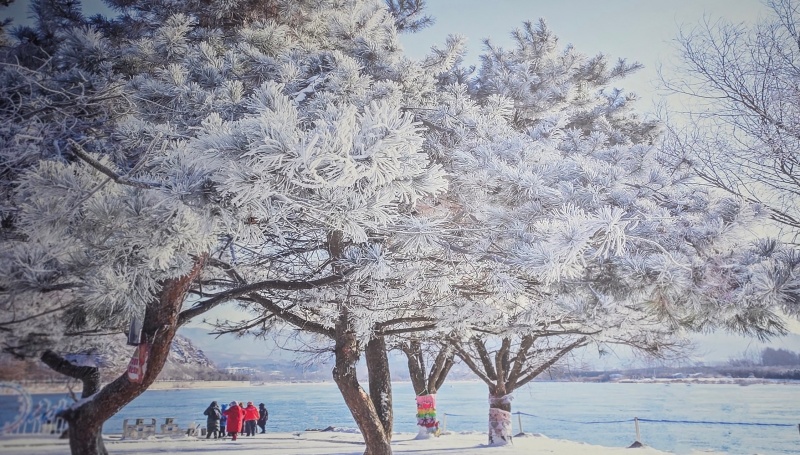 “大美冰川 冰雪礼赞”摄影艺术展在兰州成功开展